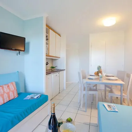 Cosy Au Coeur De Cap Esterel Avec Balcon Et Acces Piscines - Fr-1-504-678 Apartment