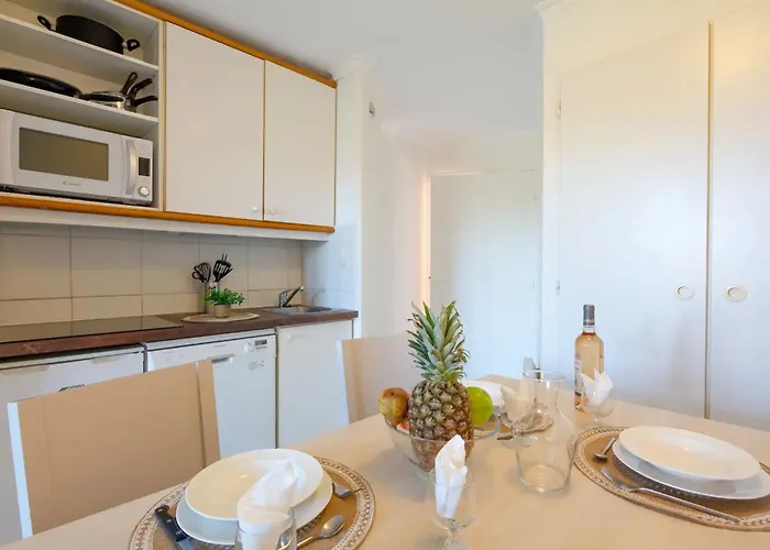 公寓 Cosy Au Coeur De Cap Esterel Avec Balcon Et Acces Piscines - Fr-1-504-678